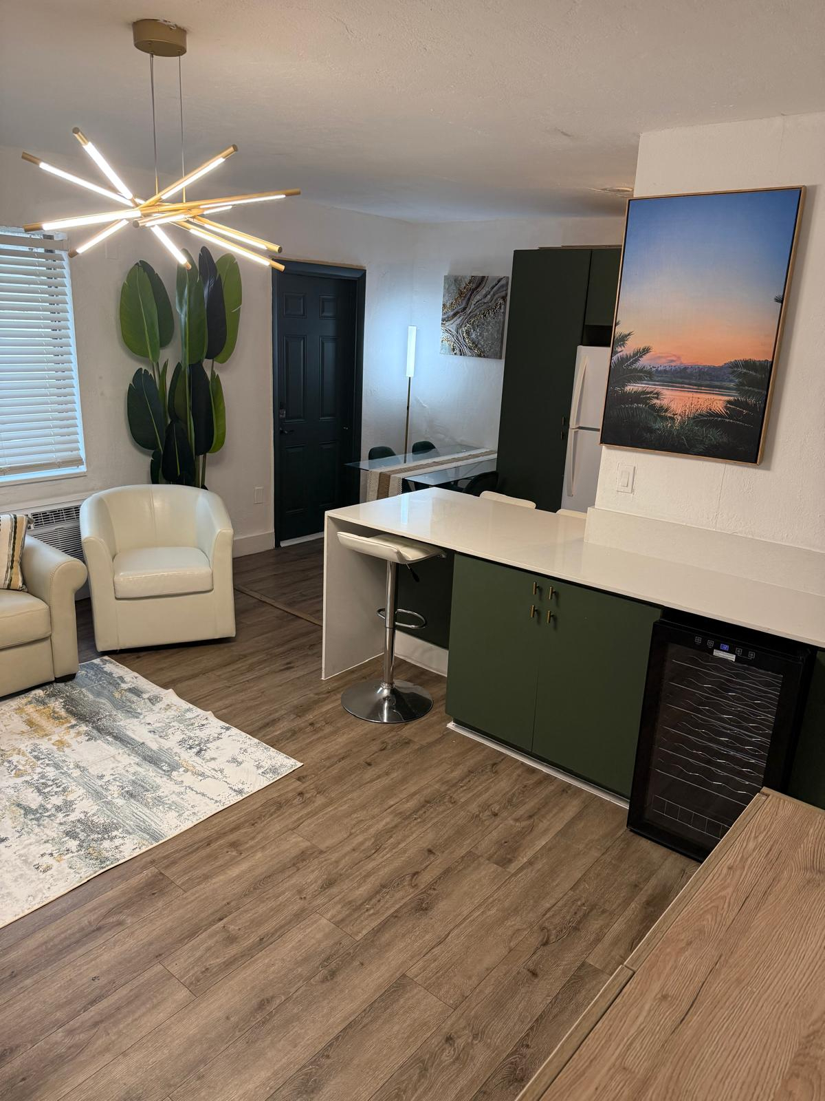 Modern & Calm Apartment in Miami Beach - Photo 5