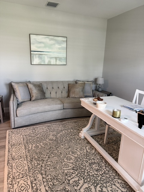 Comfortable Private Suite With Heated Pool And Workspace Near Fort Myers Medical Centers - Photo 6