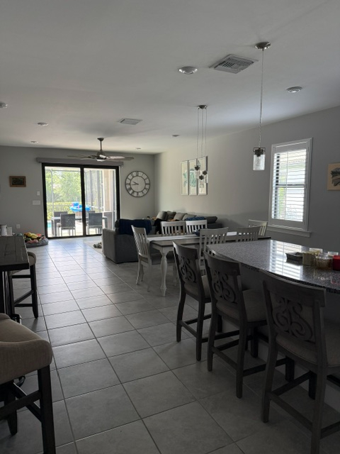 Comfortable Private Suite With Heated Pool And Workspace Near Fort Myers Medical Centers - Photo 4