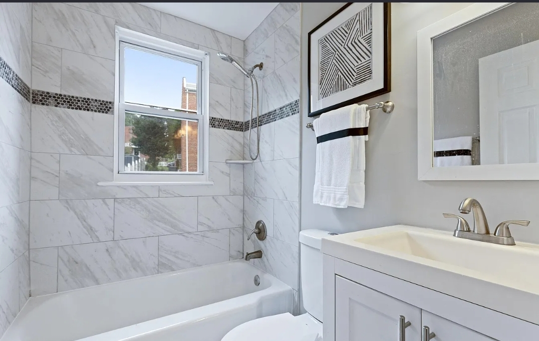 4 Bedroom Townhouse Available for Rent by Room - Photo 9