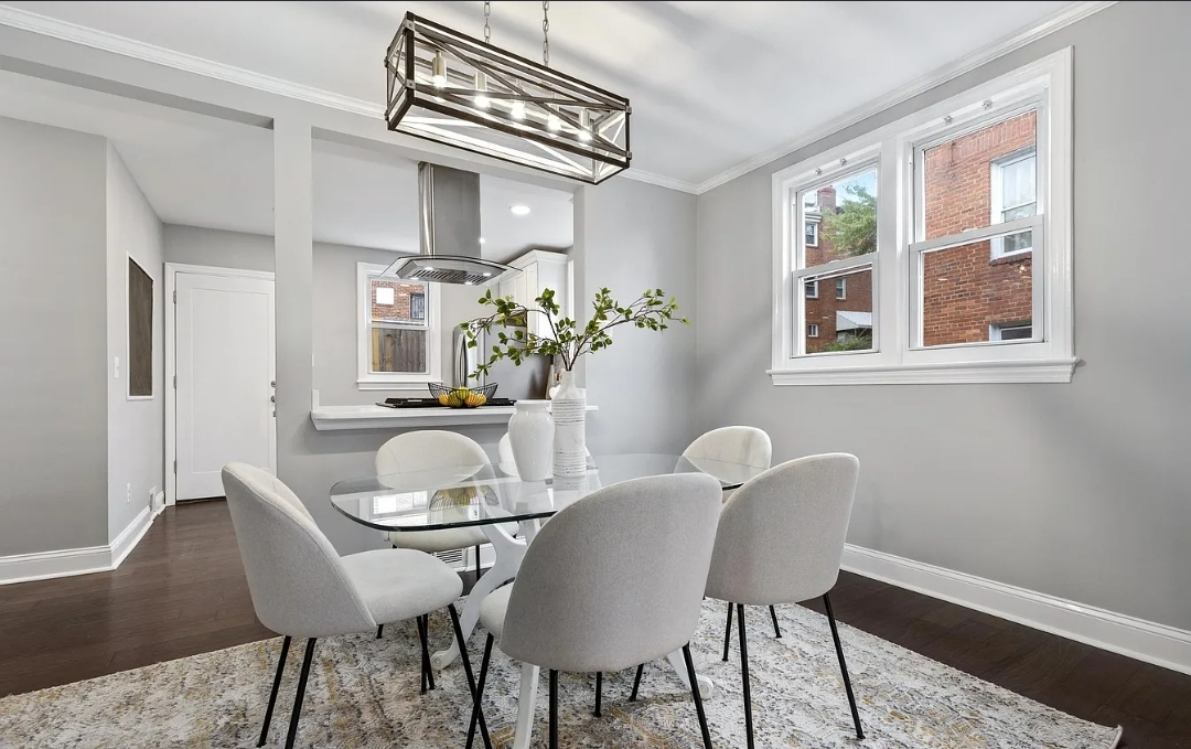 4 Bedroom Townhouse Available for Rent by Room - Photo 6