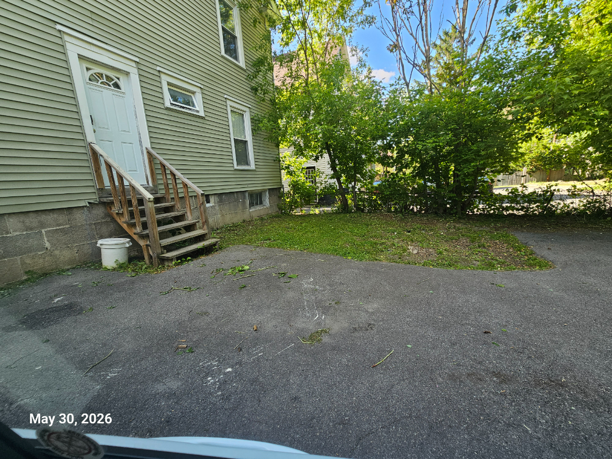 Spacious 4 bd 1 bath walk to hospital - Photo 12