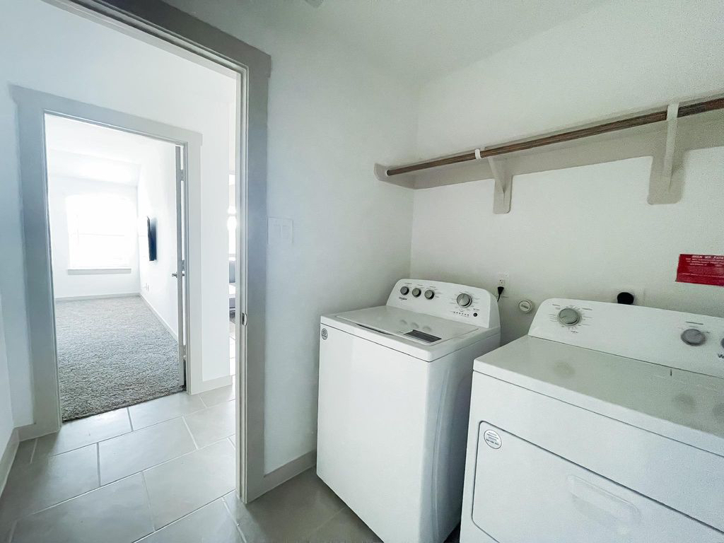 Stunning 3 bedroom Home - Photo 5