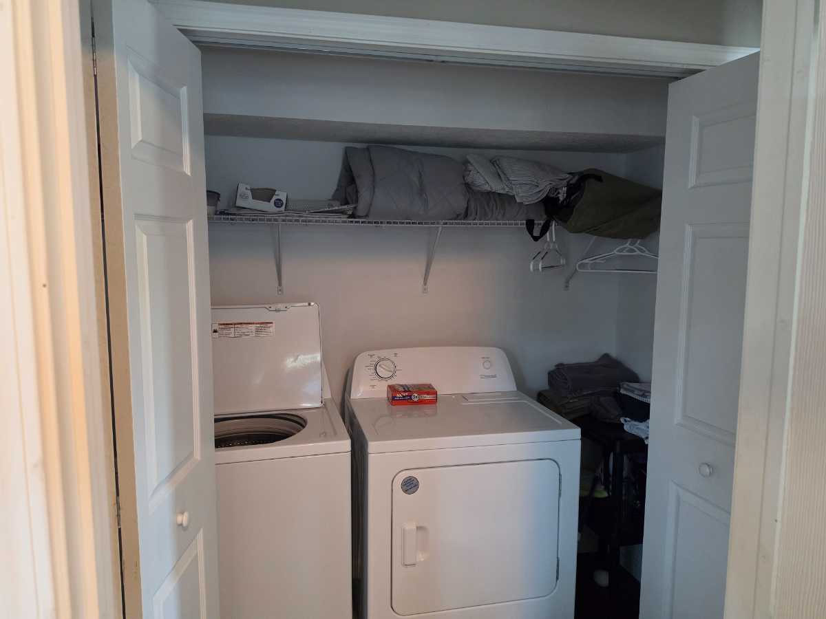New 2 Bed 1 bath upstairs apartment - Photo 3