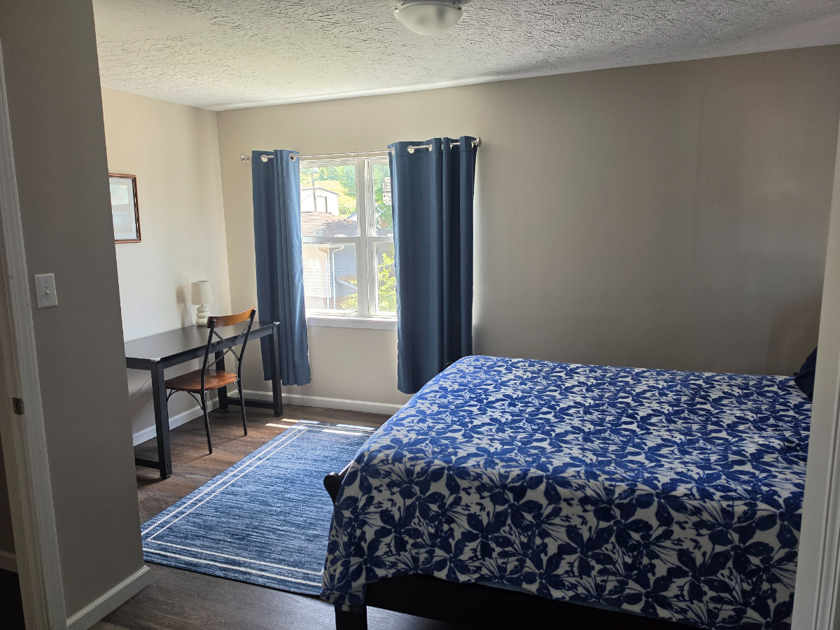 New 2 Bed 1 bath upstairs apartment - Photo 9