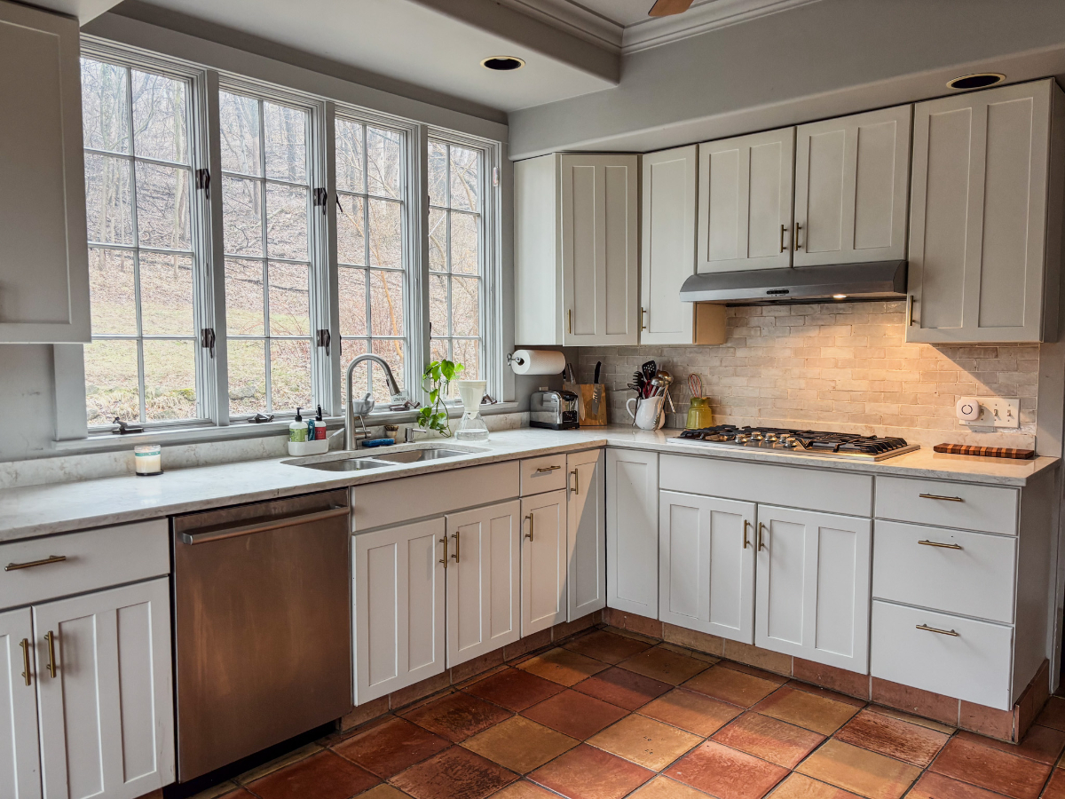 Beautiful Hillside Home--7 minutes from Strong Memorial - Photo 11