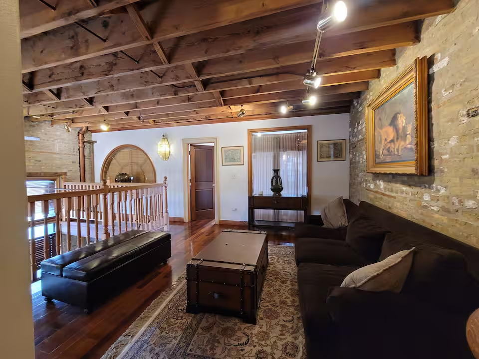 3BR/2.5BA Beautiful City Skyline Chicago - Photo 7