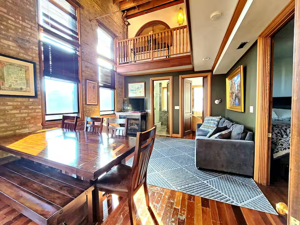 3BR/2.5BA Beautiful City Skyline Chicago - Photo 9