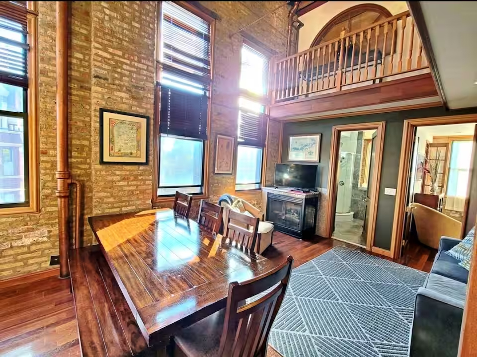3BR/2.5BA Beautiful City Skyline Chicago - Photo 10