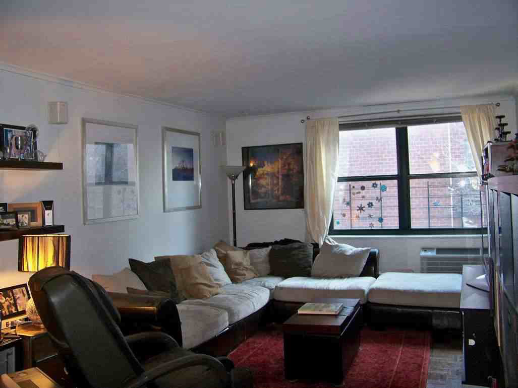 Gorgeous West Village Bedroom - Photo 6
