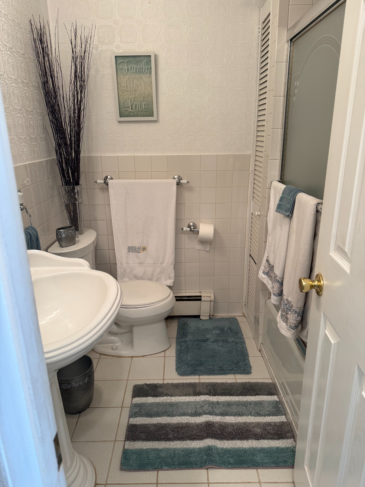 Private Furnished Room & Private Bath - Available September 27, 2026 / 5 Min to Good Samaritan Hospi - Photo 8