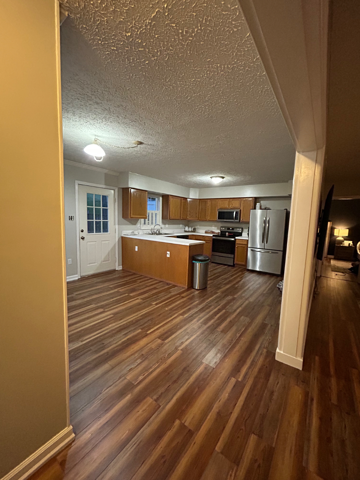 Female preferably. Fully Furnished Room, Private Bath , Quiet clean Home - Photo 7