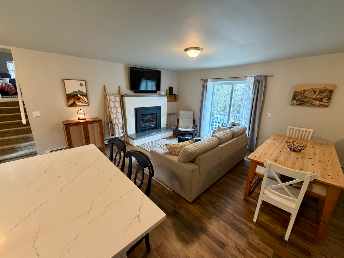 The Green Mountain Getaway - Photo 3
