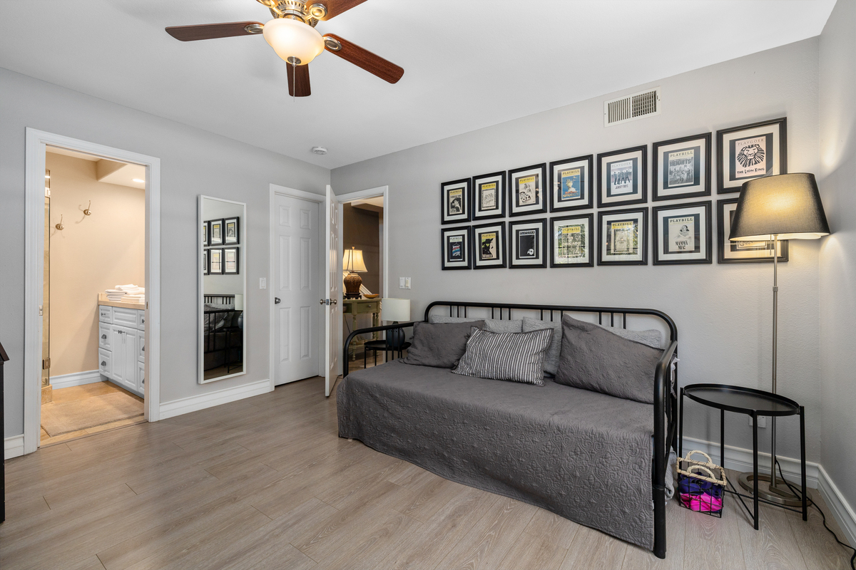 Fully furnished & equipped Pacific Beach 3 bed/3 bath - Photo 6