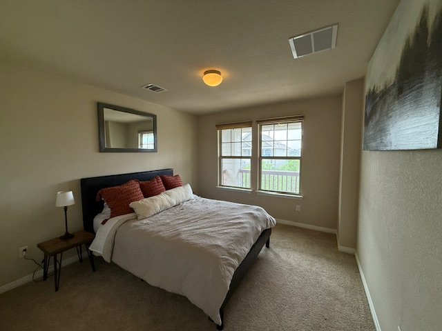 Comfortable and Quiet Near Tesla - Photo 5