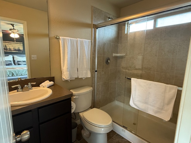 Comfortable and Quiet Near Tesla - Photo 6