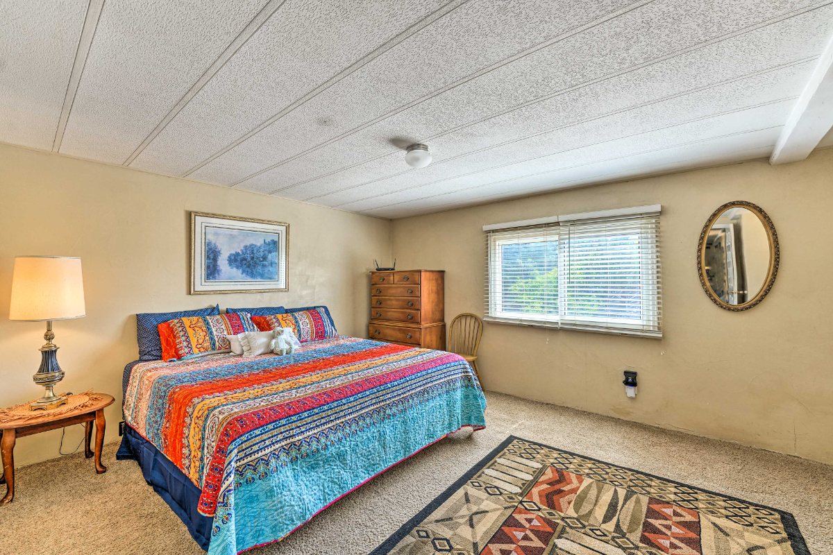 Comfortable Cul-de-Sac Home with Easy Access to Glendo, Power Station - Photo 5