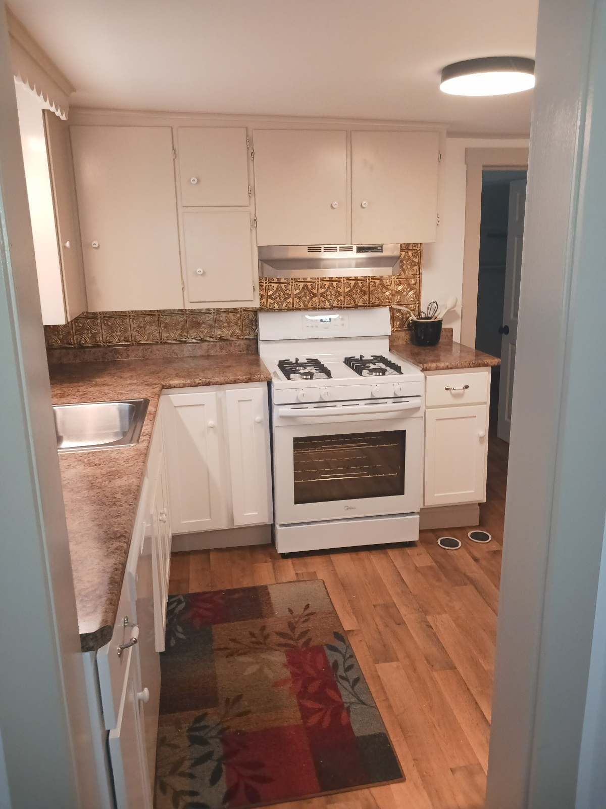 2 bedroom, ground floor full kitchen fully furnished - Photo 7