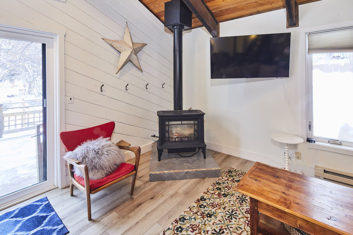 Charming In-Town Jackson Rental -Move-In Ready - Photo 6