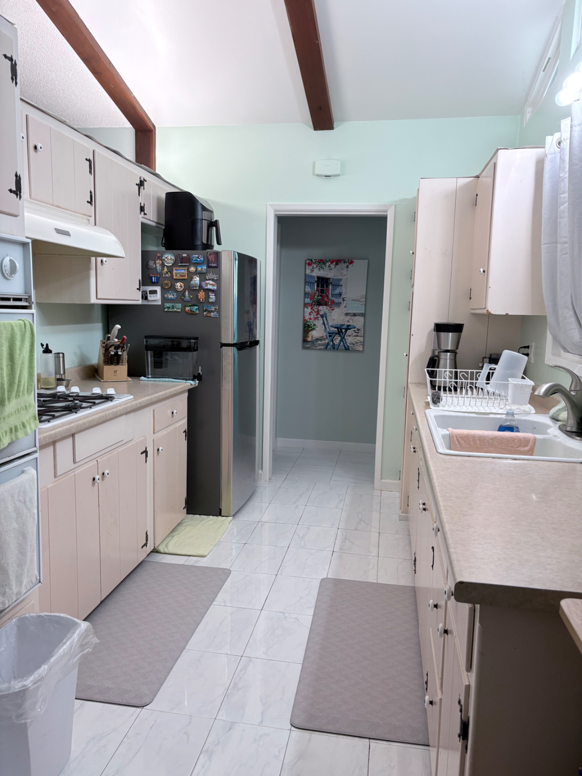 Brand-New Room With Private Bath & Separate Entry Near Major Hospitals - Female Only - Photo 6