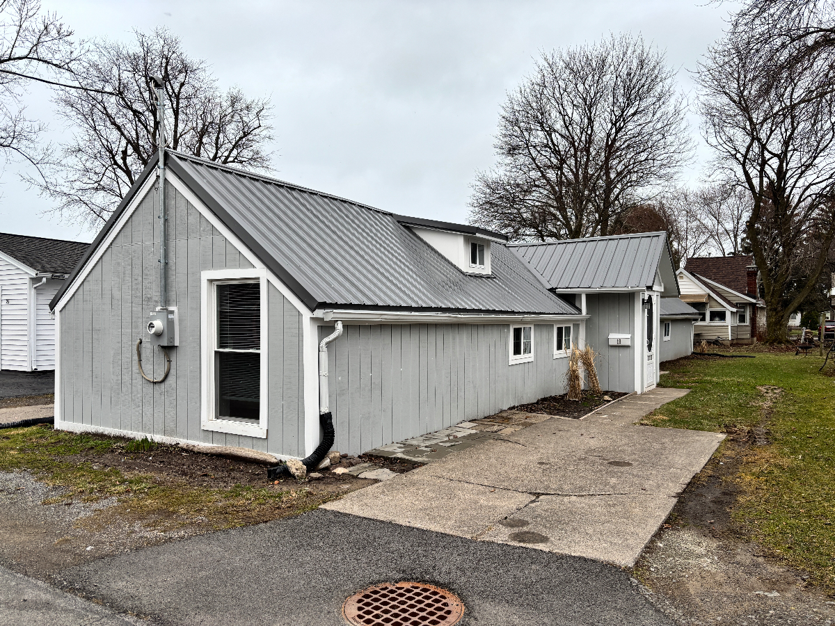 Newly Renovated Beachside Retreat w/ Private Beach Access - Photo 7