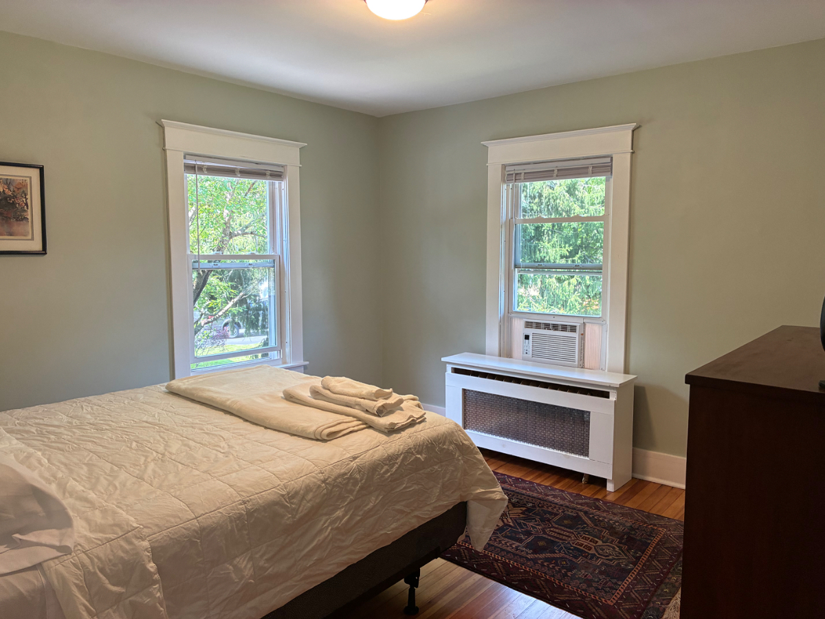 Lovely home in a fantastic neighborhood - Photo 12