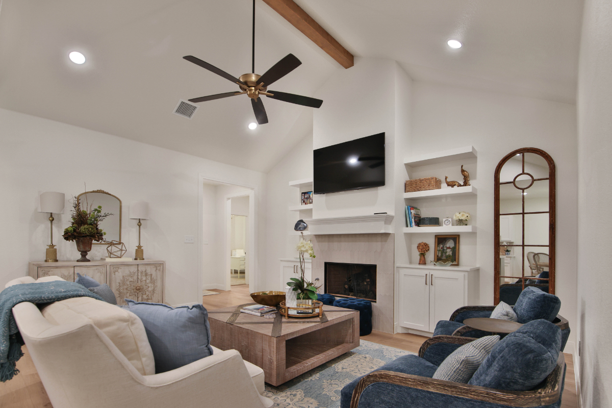 LUXURY LUBBOCK HOME - Photo 2
