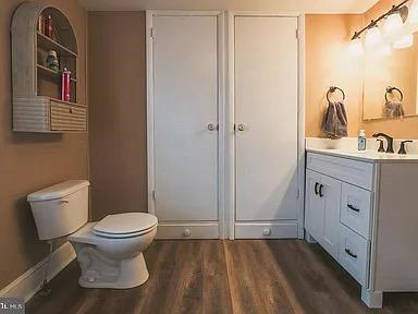 Private Room Near Berkeley Medical Center Fully Furnished With Smart TV - Photo 10