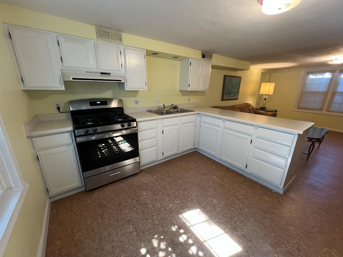 Comfortable 1BR Lower-Level Retreat in a Beautiful Setting, Minutes from Patty Jewett Golf Course, D - Photo 6