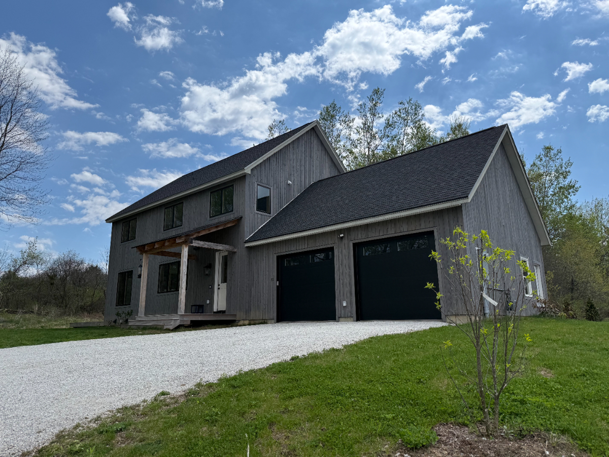 Modern Furnished 3BR Home in Shelburne w/ Office & Privacy - Photo 4