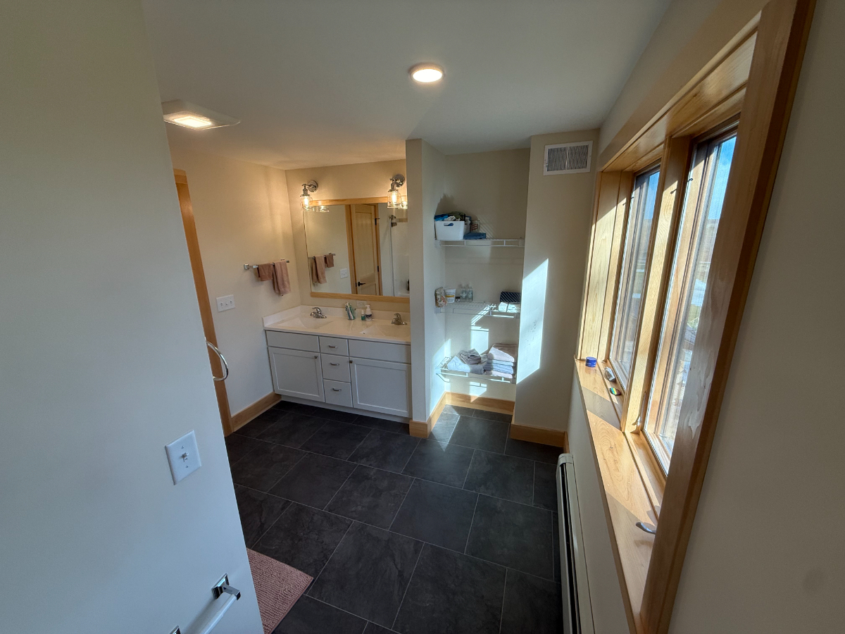Modern Furnished 3BR Home in Shelburne w/ Office & Privacy - Photo 6
