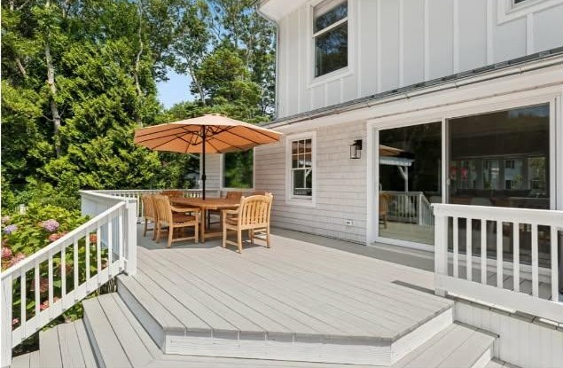 Fully Renovated Spacious 5BR Home With Heated Pool, Finished Basement, Sleeps 10 & Near US Open - Photo 10