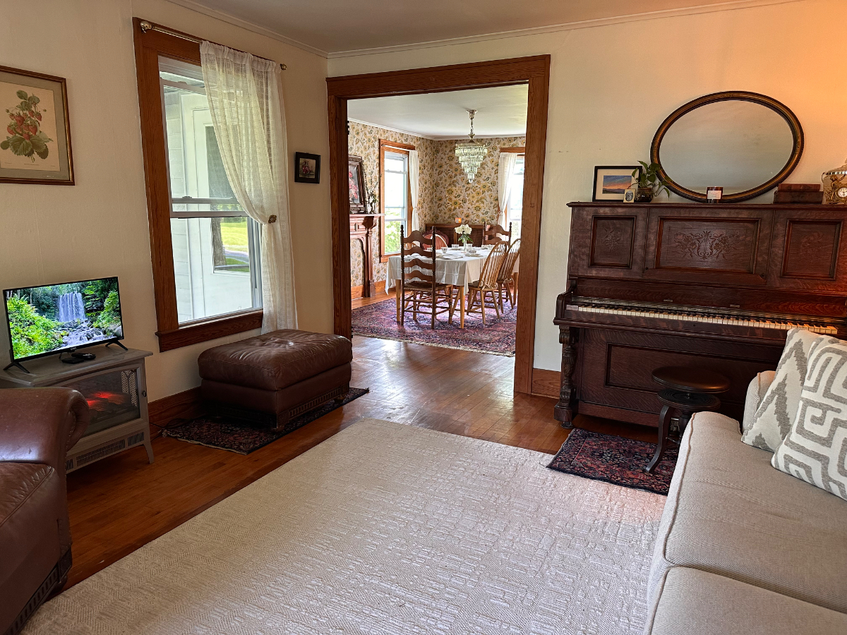 Peaceful Farmhouse - The Teasel House - Photo 2