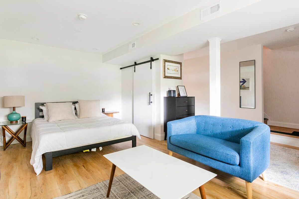 Private 1BR w/ Patio - Heart of Petworth - 5 min Walk to Metro - All utilities incl - Photo 3