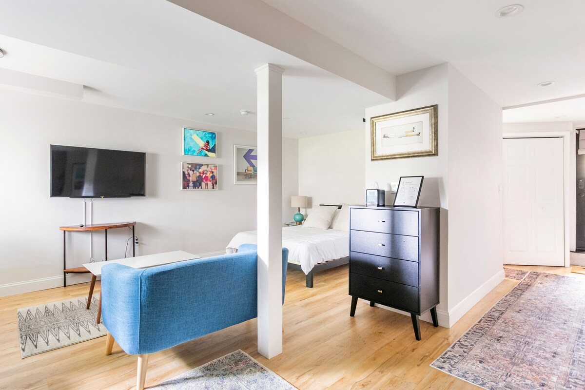 Private 1BR w/ Patio - Heart of Petworth - 5 min Walk to Metro -  All utilities incl - Photo 7