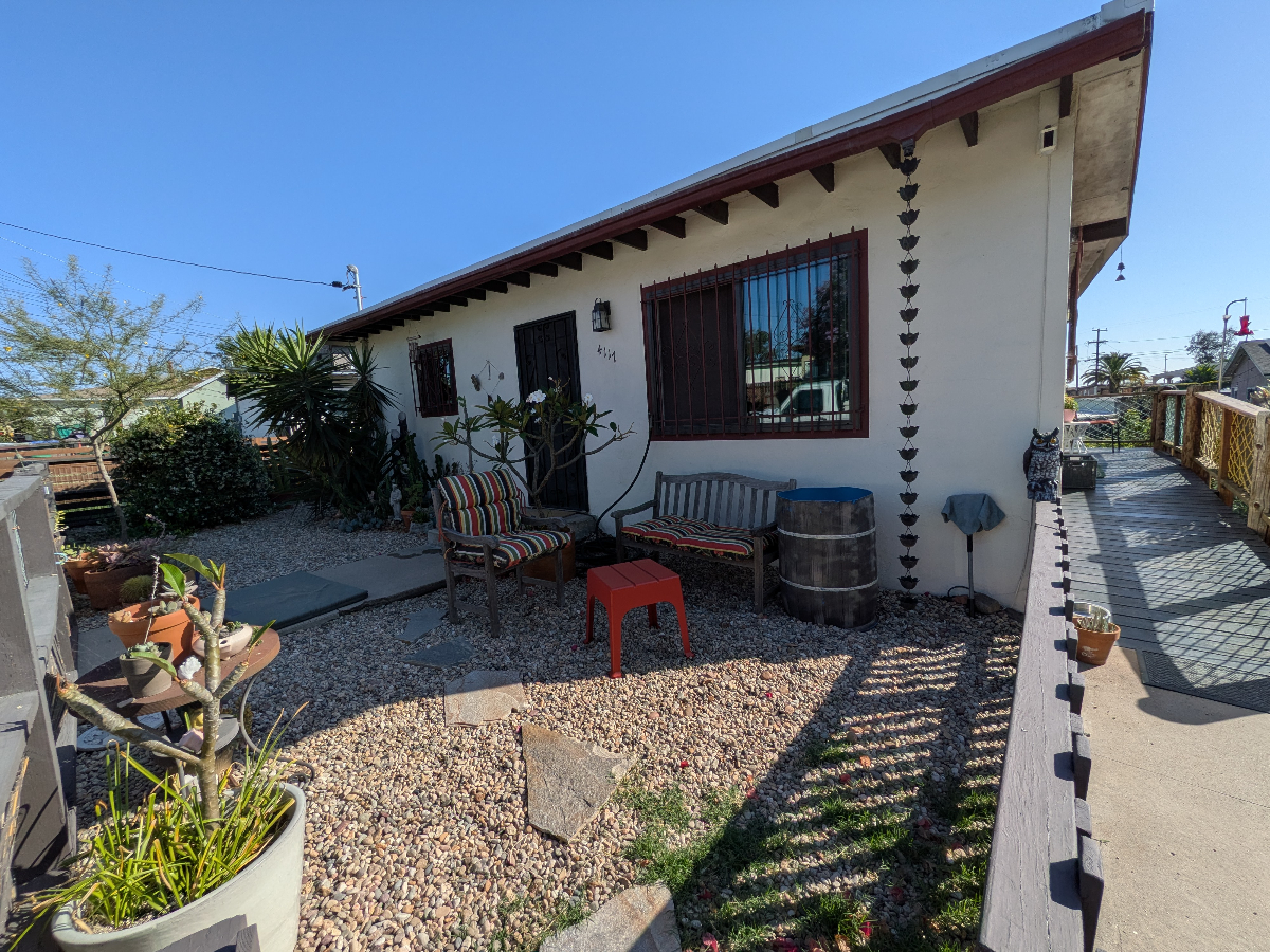 Peaceful Canyon House - Photo 2