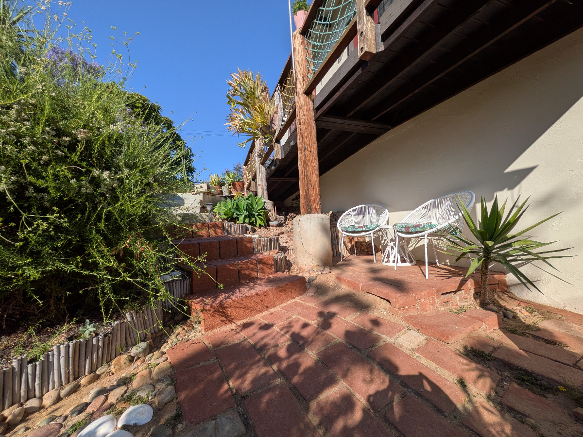 Peaceful Canyon House - Photo 6