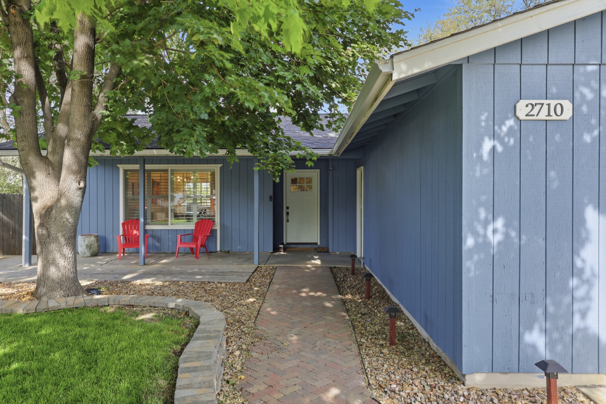 Renovated Midtown Sanctuary - Dedicated Office/Dog Friendly/Near Hospital - Photo 3