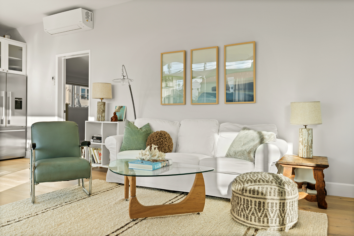 Venice Beach 1-Bedroom Apartment w/ Roof Top Deck - Photo 1