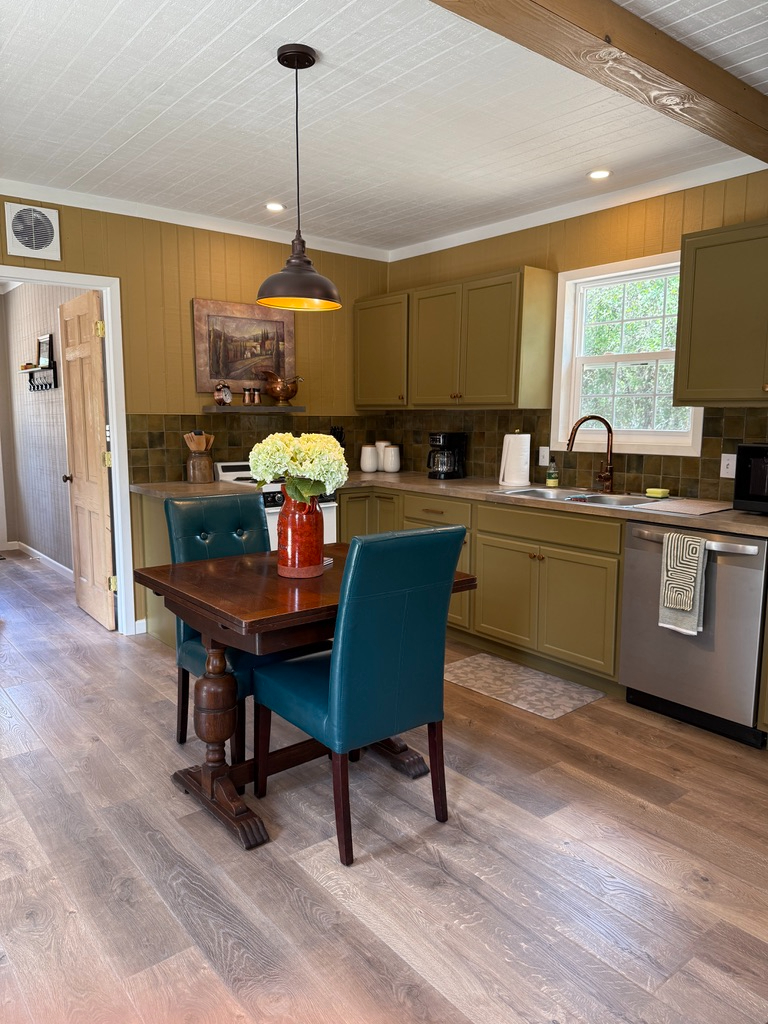 Abilene, TX area cottage, The Nook - Photo 12