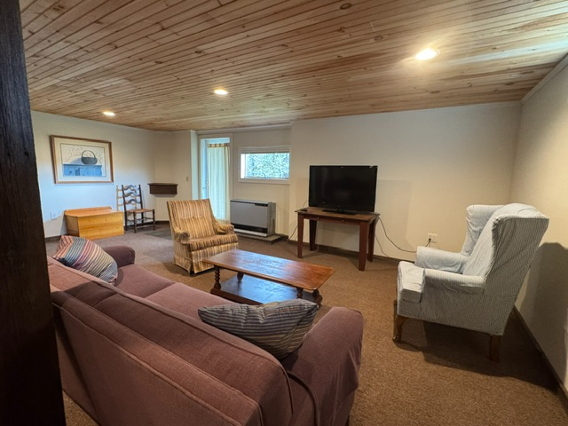 The Orchard House - Quiet Woodland Retreat Near Trails, River Access & Skiing with Utilities Include - Photo 8
