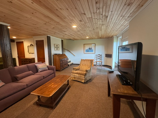 The Orchard House - Quiet Woodland Retreat Near Trails, River Access & Skiing with Utilities Include - Photo 9