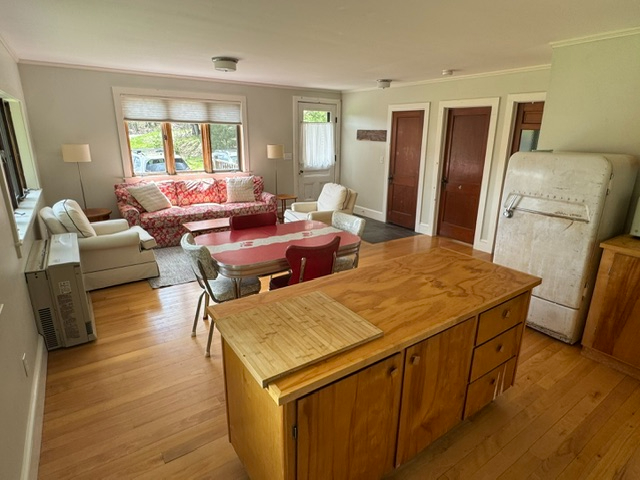 The Orchard House - Quiet Woodland Retreat Near Trails, River Access & Skiing with Utilities Include - Photo 4