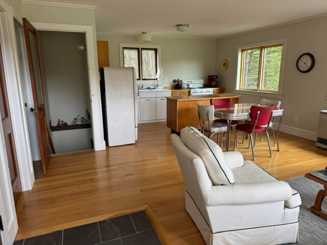 The Orchard House - Quiet Woodland Retreat Near Trails, River Access & Skiing with Utilities Include - Photo 6