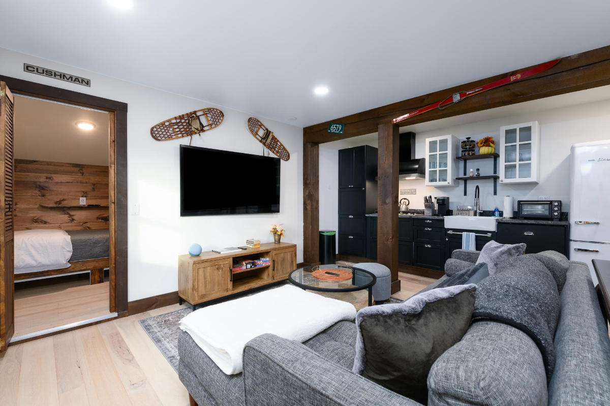 Modern Furnished Home Near Stowe Utilities Included - Photo 10