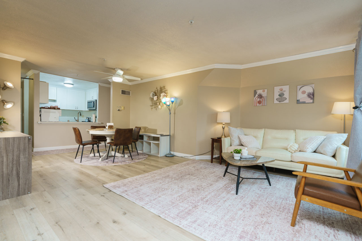 2B/2B UTC Condo, Walk to Mall & Wholefoods, Philz and Shops, Free underground garage Parking - Photo 4