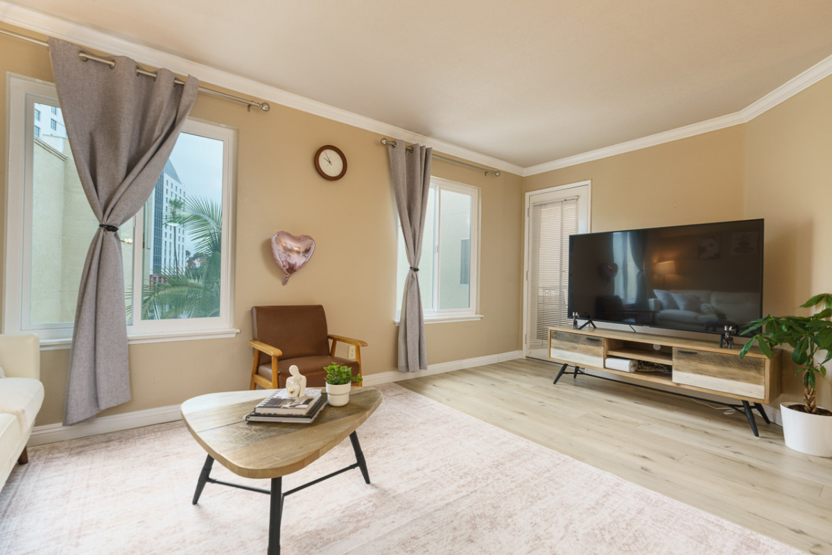 2B/2B UTC Condo, Walk to Mall & Wholefoods, Philz and Shops, Free underground garage Parking - Photo 3