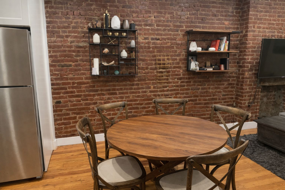 Sunny Stylish 3BR in Crown Heights Near Transit - Photo 4