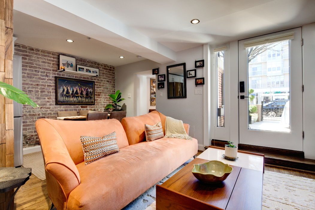 2-bed, 1-bath Oasis in Cleveland Park - Photo 1