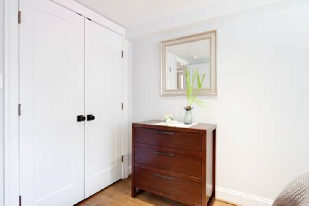 2-bed, 1-bath Oasis in Cleveland Park - Photo 9